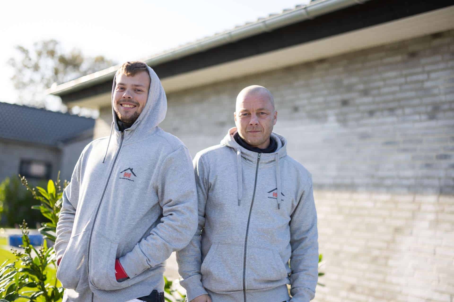 Sådan foregår reparation og udkradsning af fuger i murværk